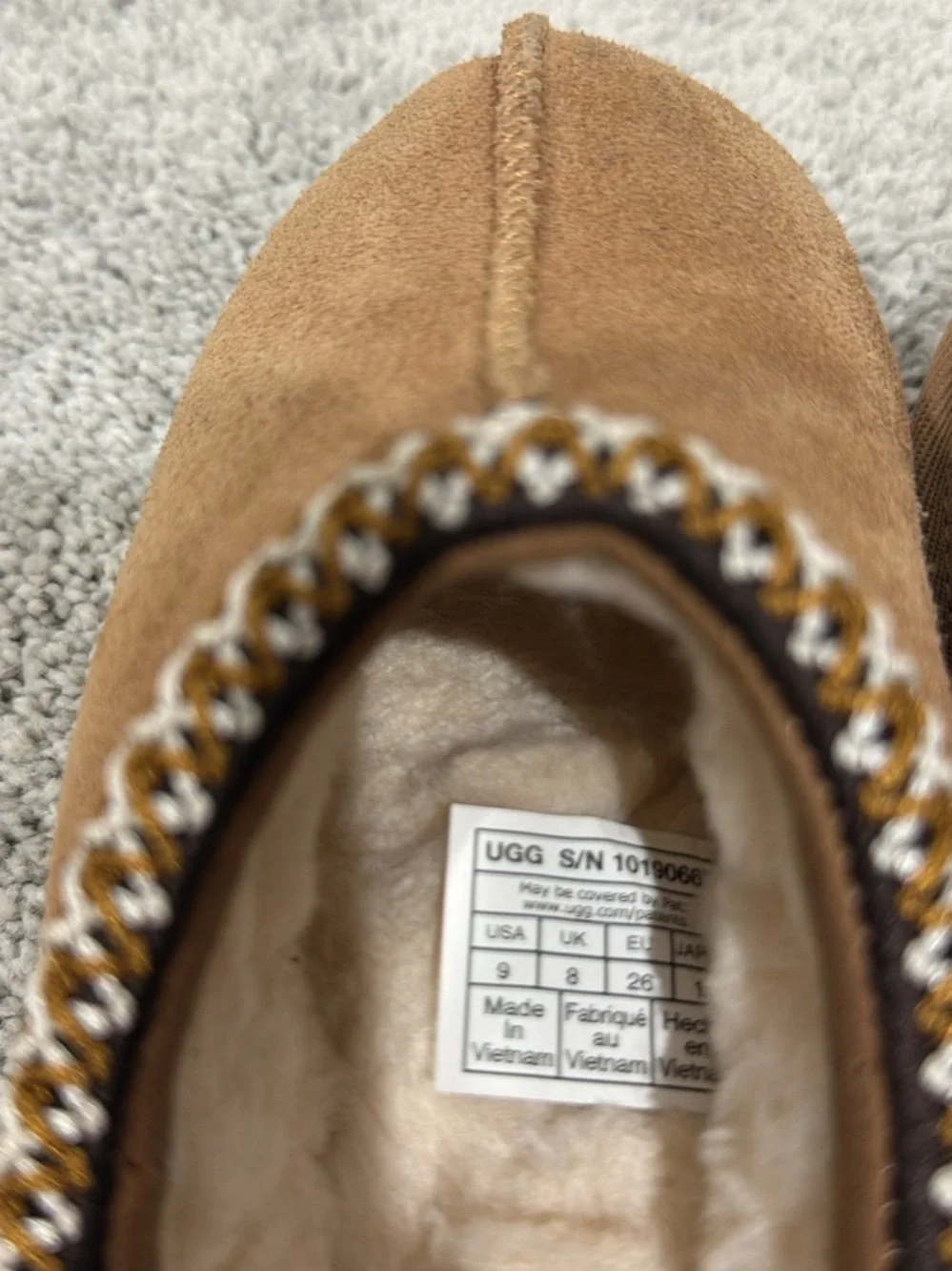 UGG easy slip